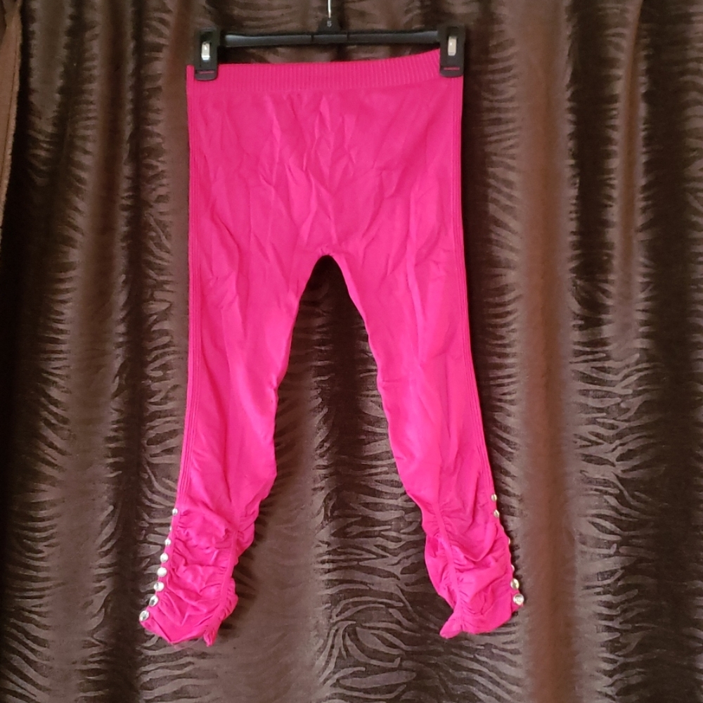 Very stretchy barely worn capris leggings